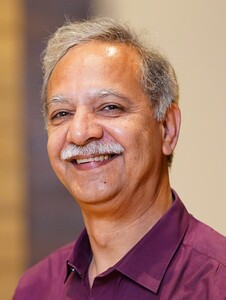 Picture of Dr Naresh Row